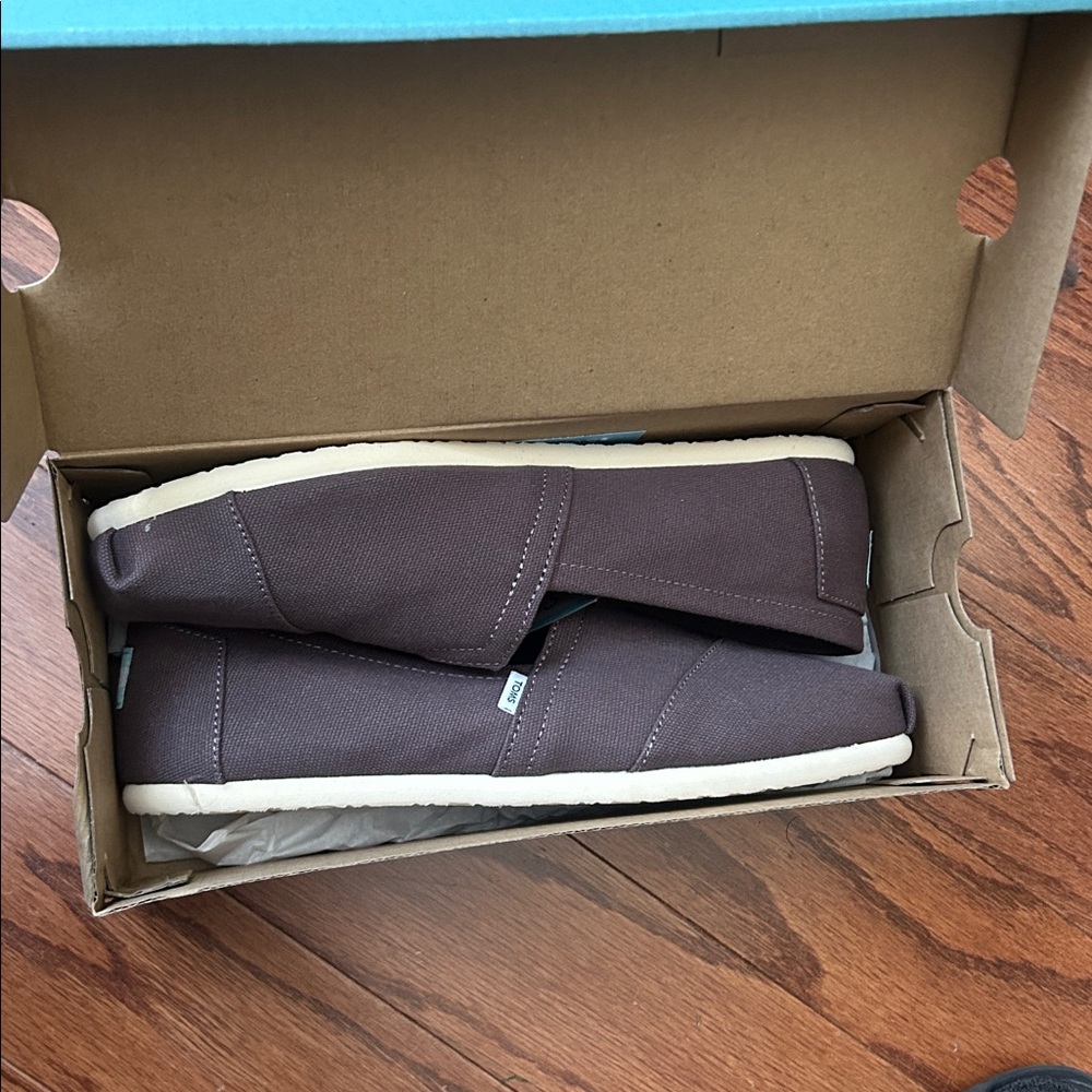 TOMS Women's Brown Canvas Flats - Picture 4 of 5